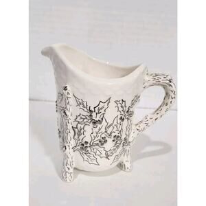 Small Vintage Creamer White & Gold HML